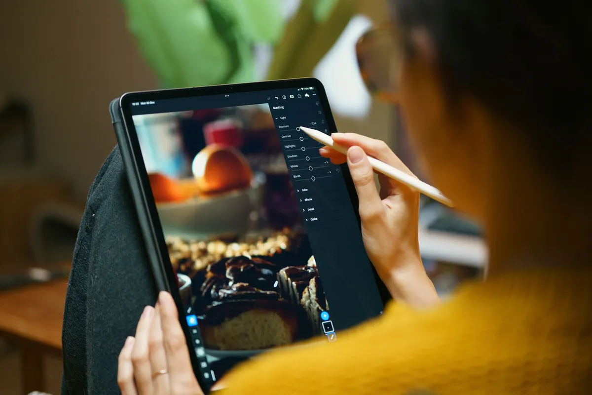 advanced photo editing tools