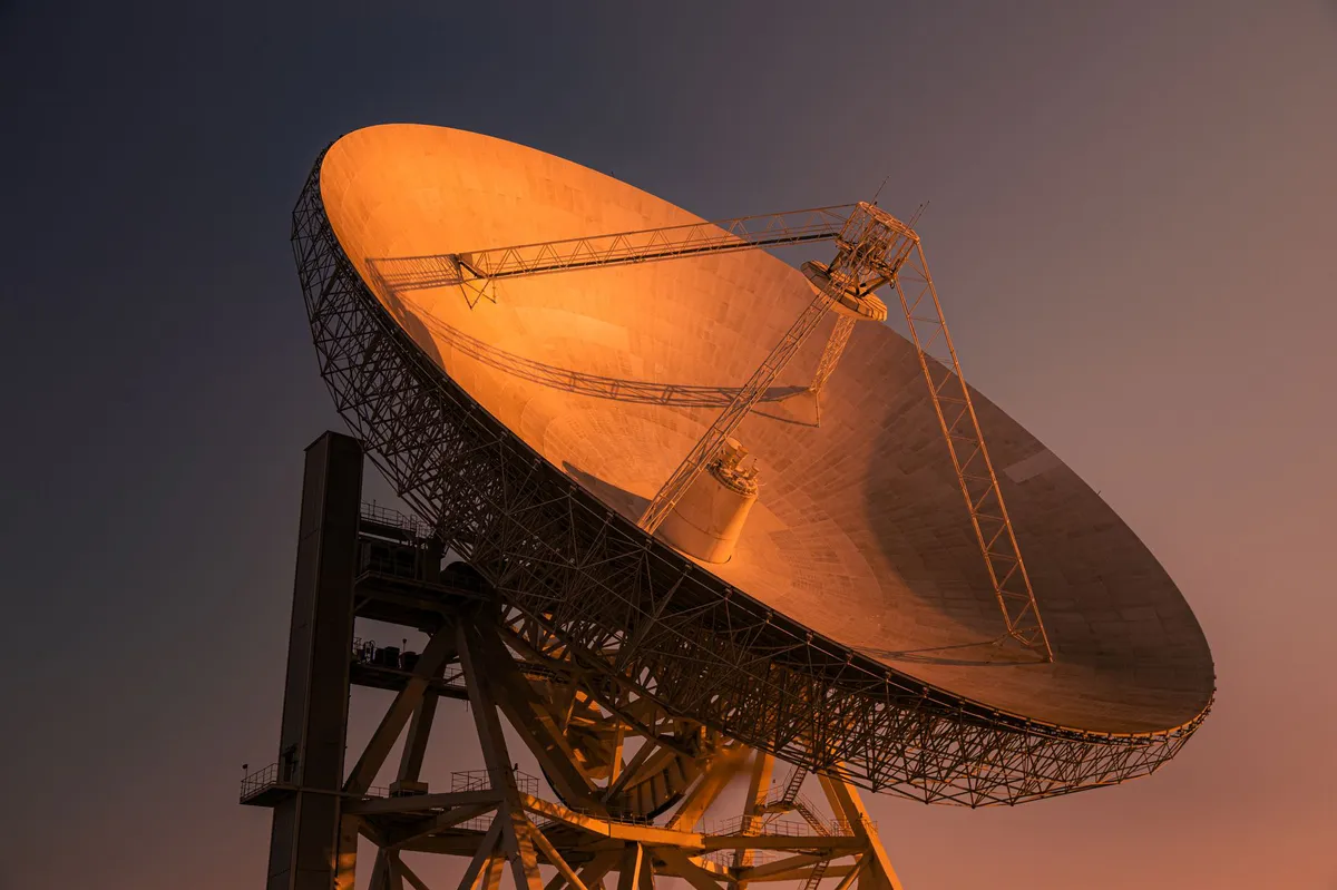 laser satellite tracking