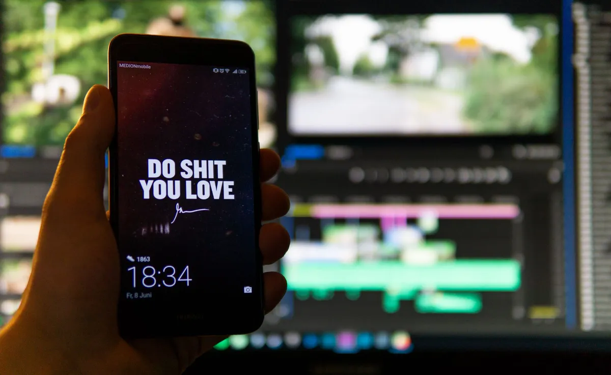 smartphone video editing