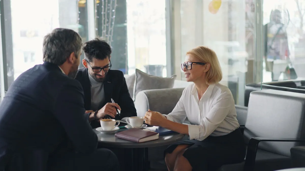 business meeting smart glasses