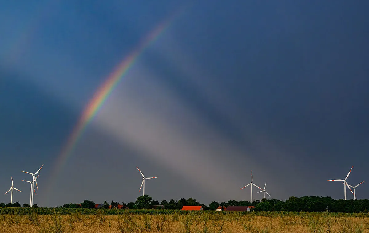 Court Ruling Resumes U.S. Wind Power Projects Amid Trump Administration Challenges