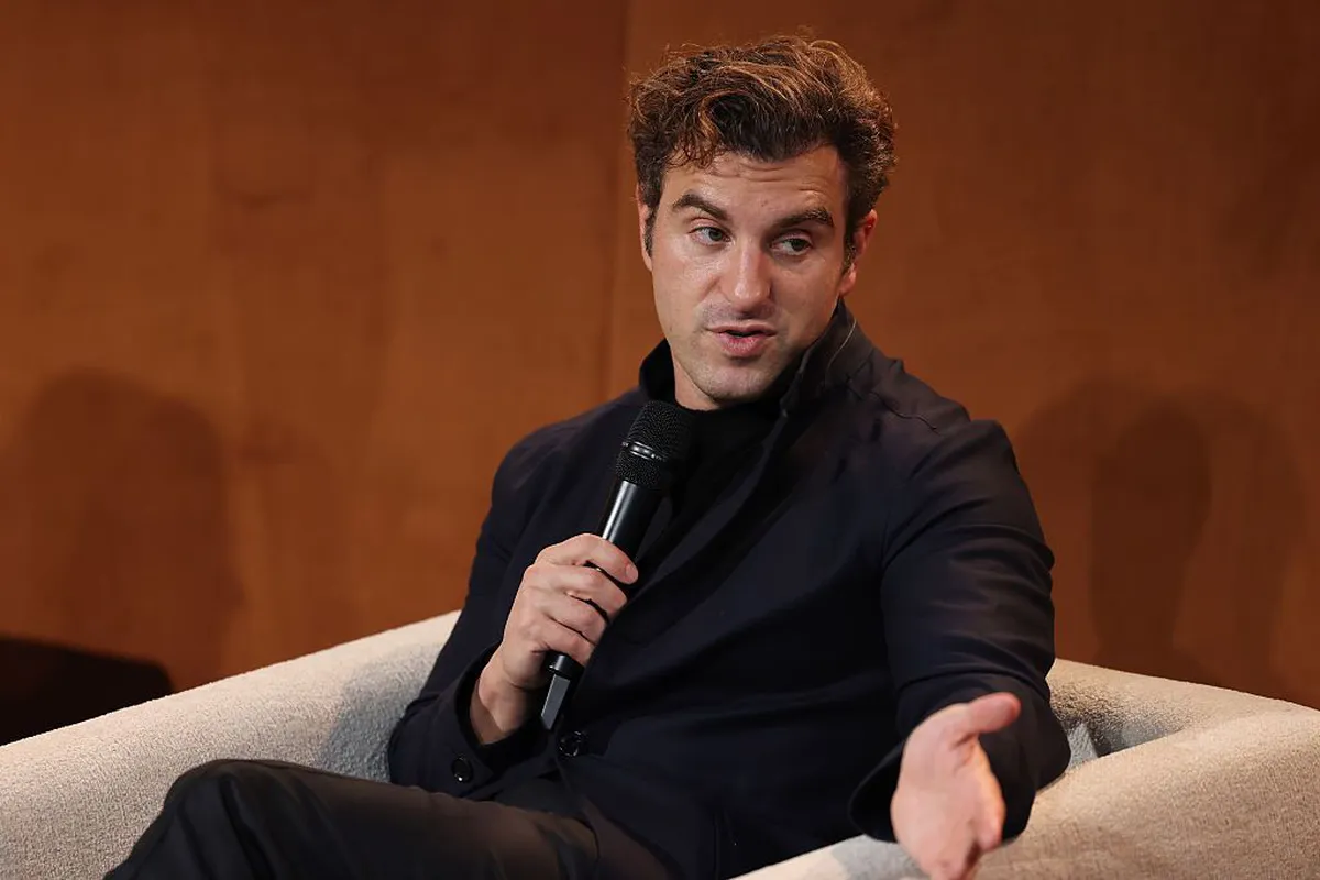 How Airbnb is Leveraging AI to Innovate and Enhance User Experience How Airbnb is Leveraging AI to Innovate and Enhance User Experience