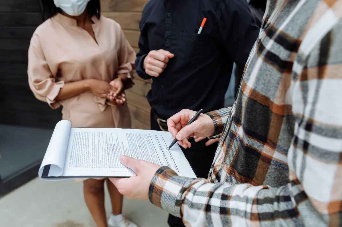contract signing closeup