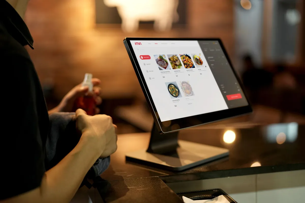 fast food restaurant ordering