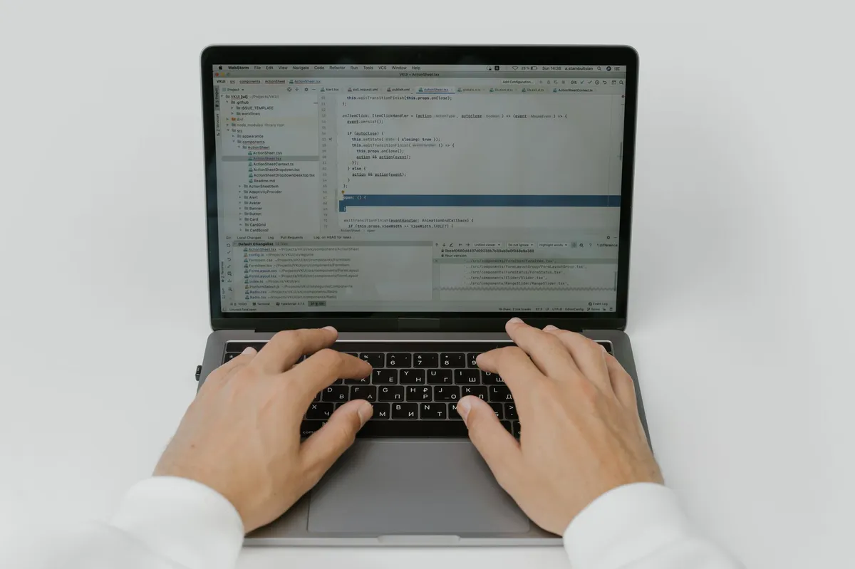 Revolutionizing Coding: OpenAI's GPT-Live Brings Voice Control to Development