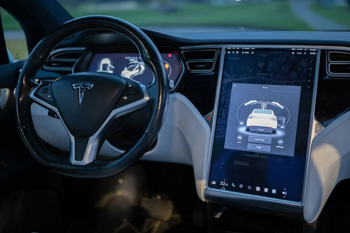 safety features in autonomous vehicle