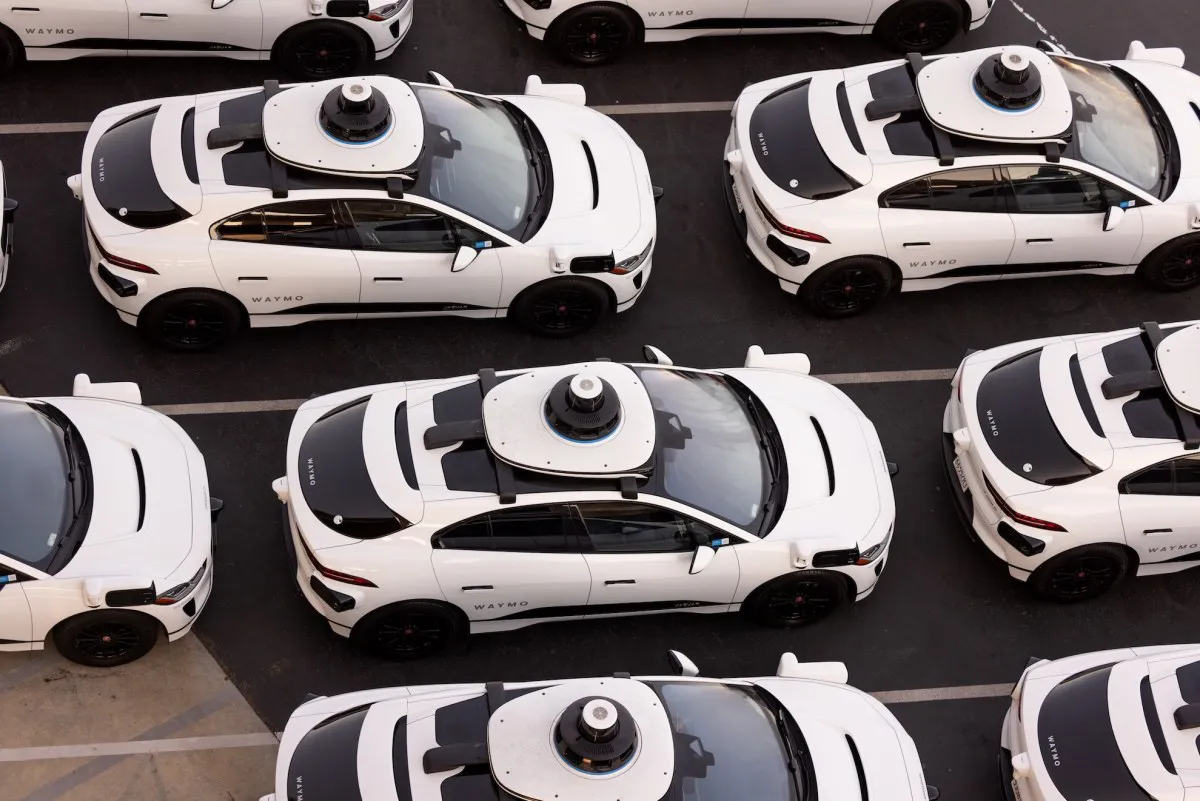 The Regulatory Crossroad: Addressing Emergency Response Failures in Autonomous Vehicles