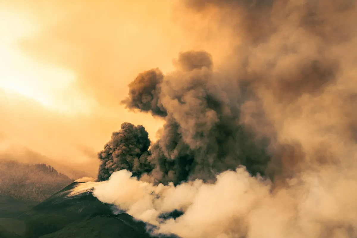 volcanic eruption landscape