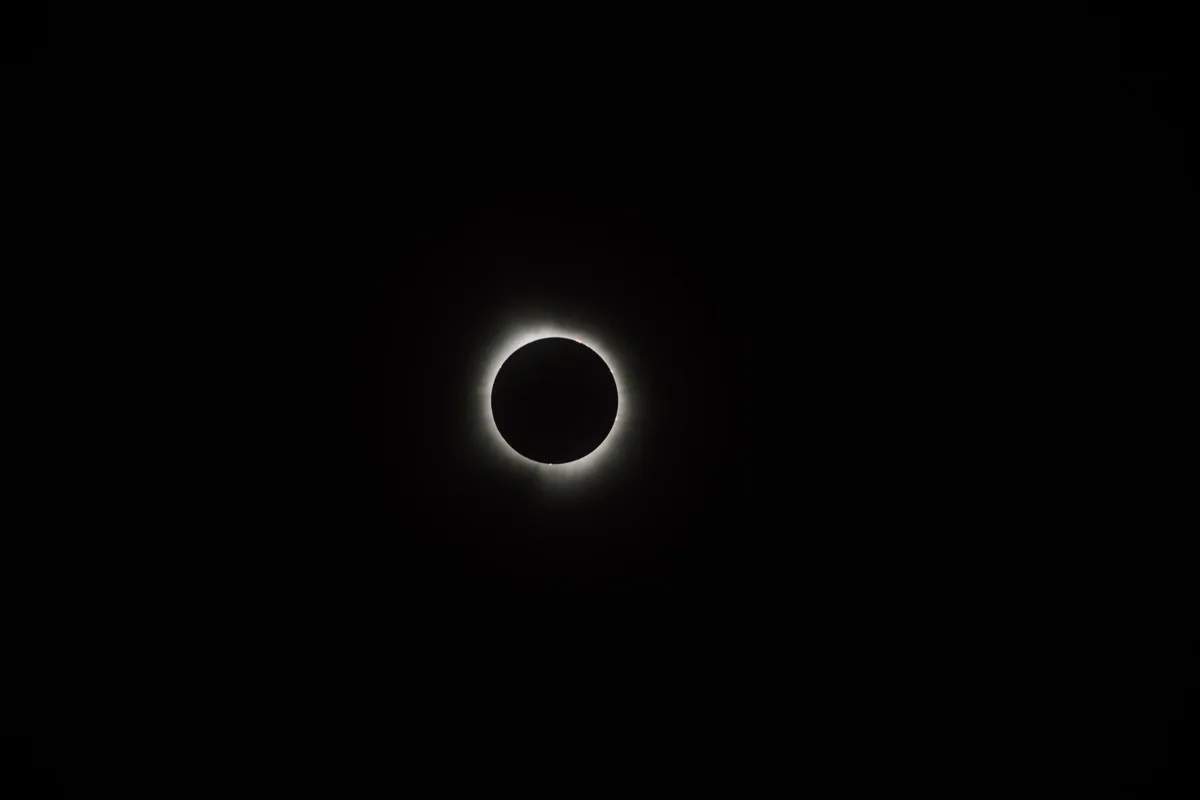 solar corona eclipse