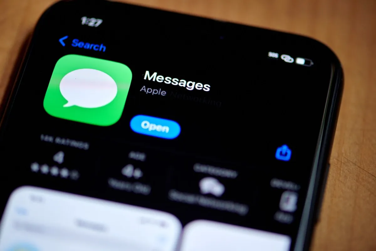ChatGPT Unveils Apple Messages Plug-In: Revolutionizing Text Communication