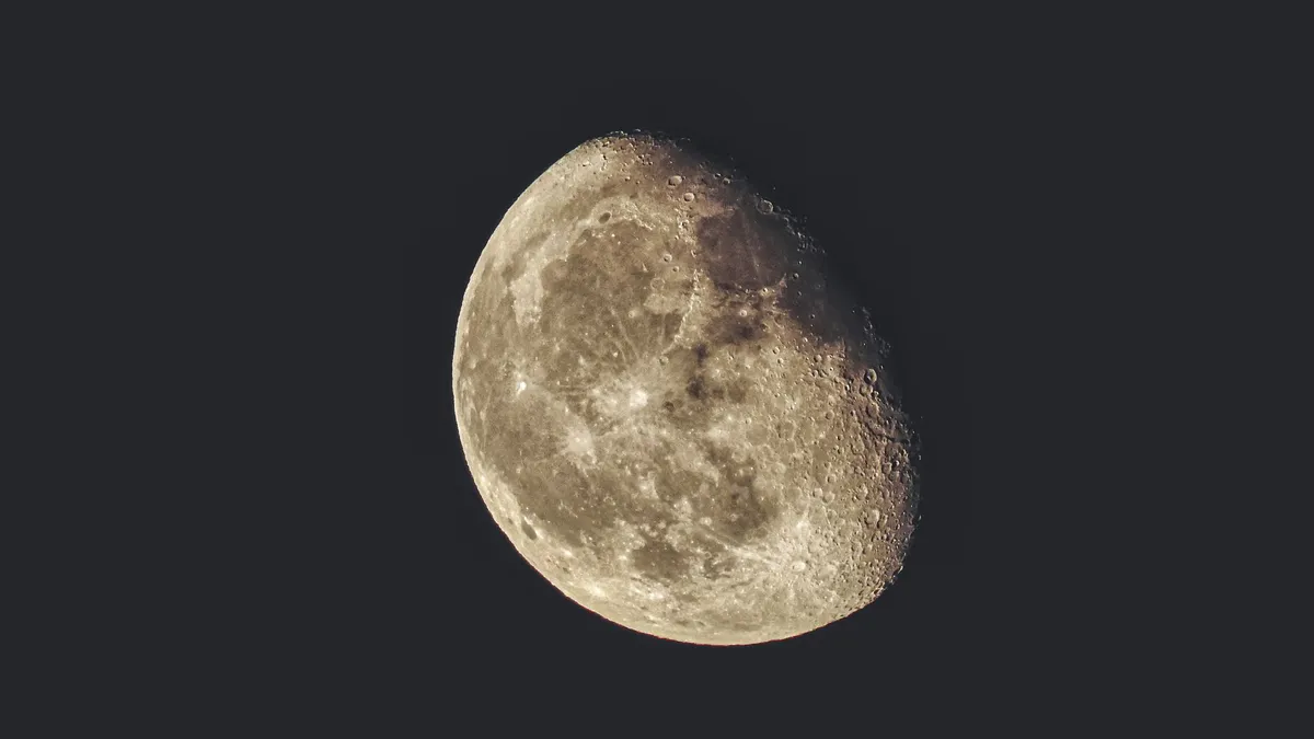 Shackleton Crater lunar map