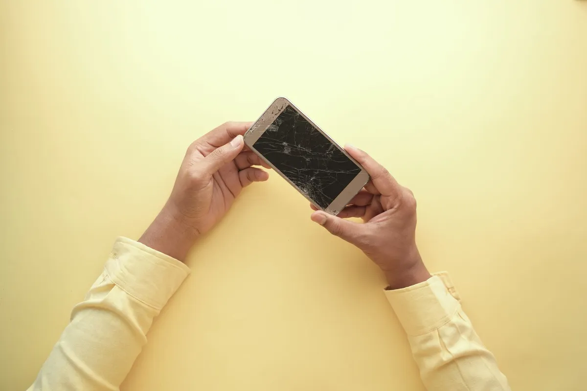 smartphone user repair