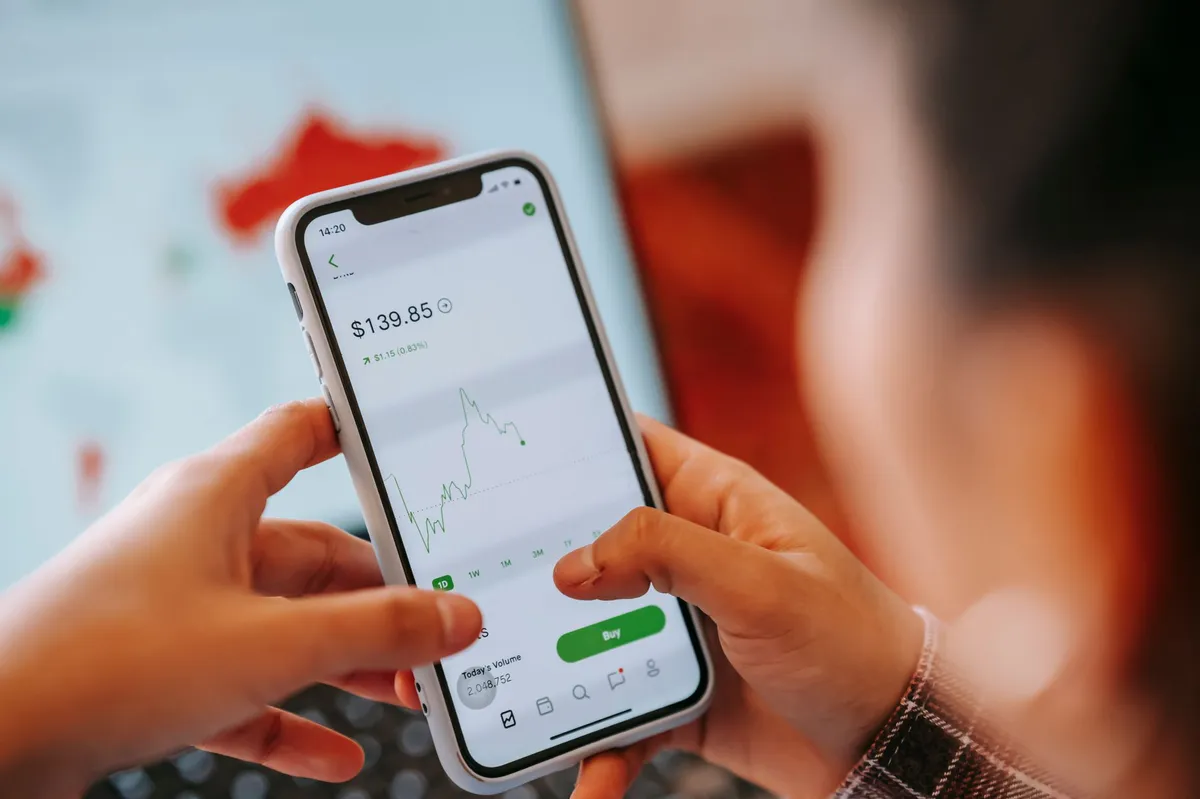 smartphone pricing
