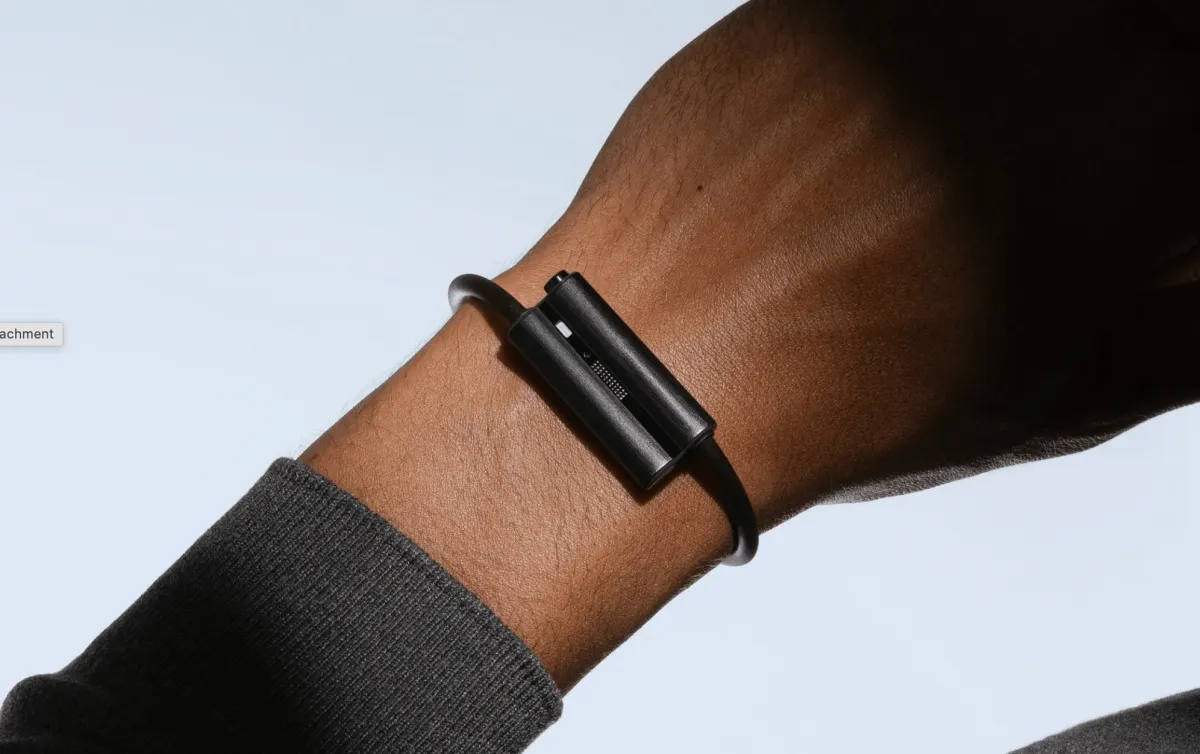 Luffu Link: The Next Generation Health and Safety Band from Fitbit Founders