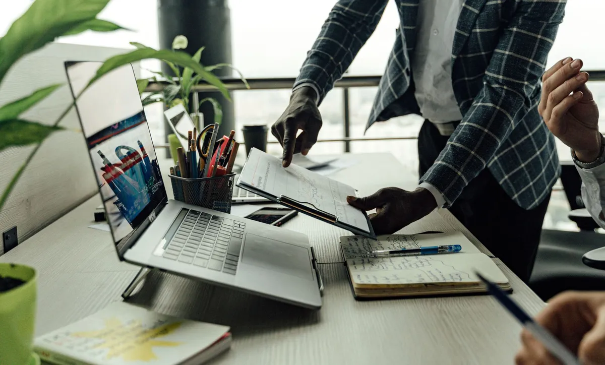 Navigating the Complexities of AI Context Layers in Business