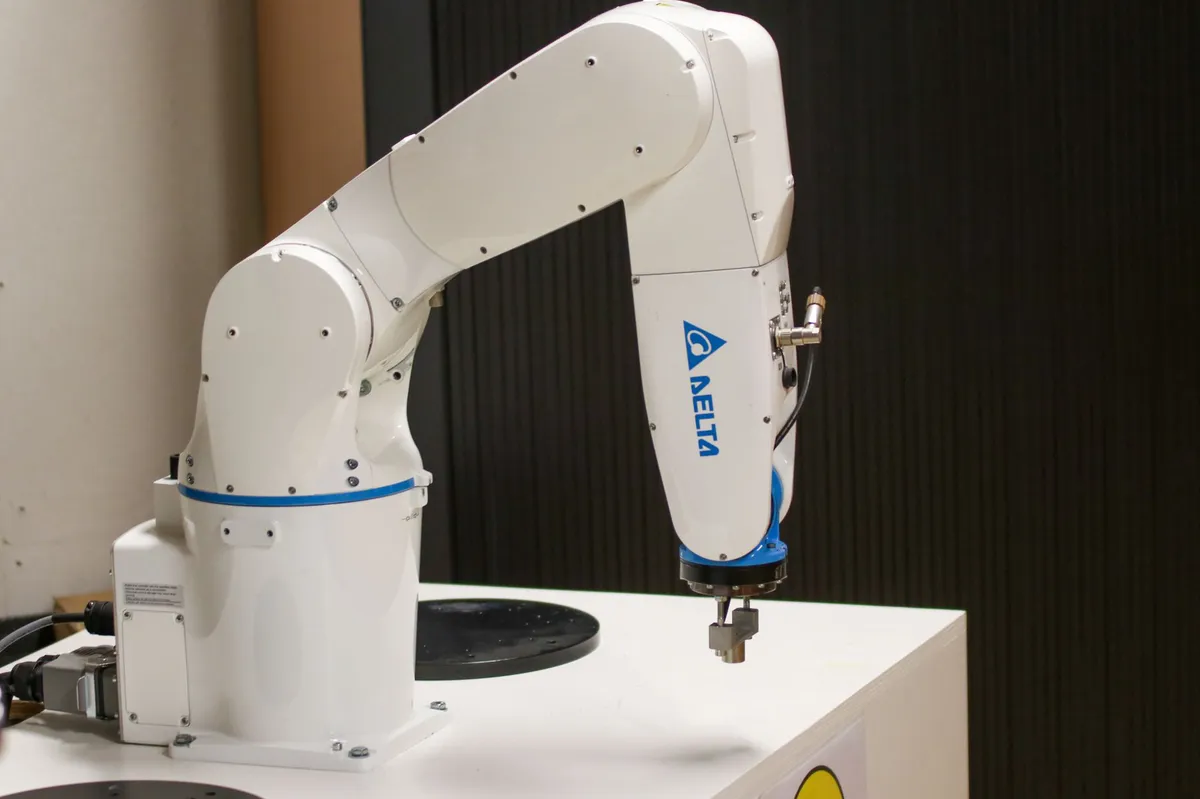 AI-driven manufacturing technology