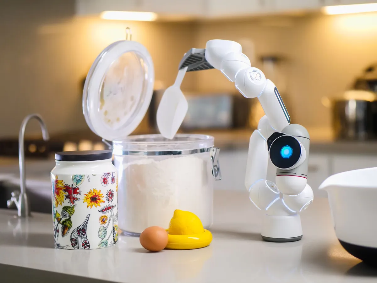 cocktail robot on kitchen counter