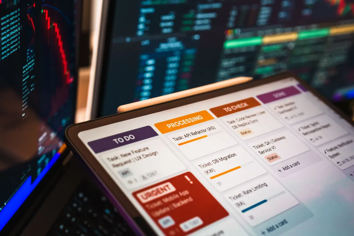 service management software dashboard