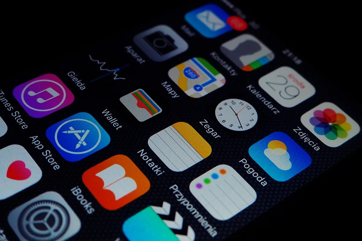 mobile reminders app interface